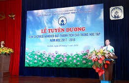 Tuyên dương học sinh giỏi - Những bông hoa đẹp trong vườn hoa HANDICO